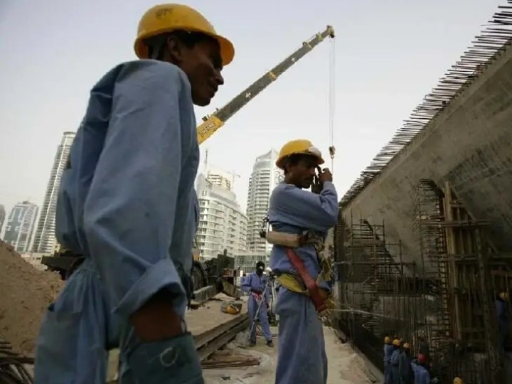 గల్ఫ్ ఏజెంట్ల దోపిడీ.. దళారులపై చర్యలు అవసరం!