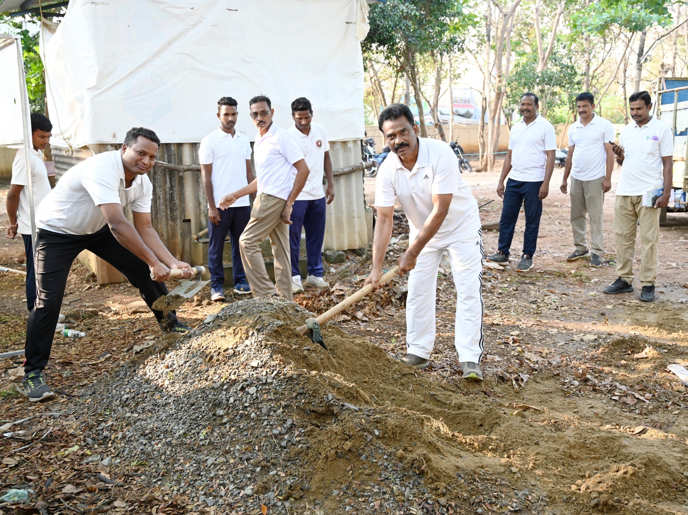 స్వచ్చాంద్ర-స్వర్ణాంద్ర నిర్వహించిన జిల్లా పోలీసులు