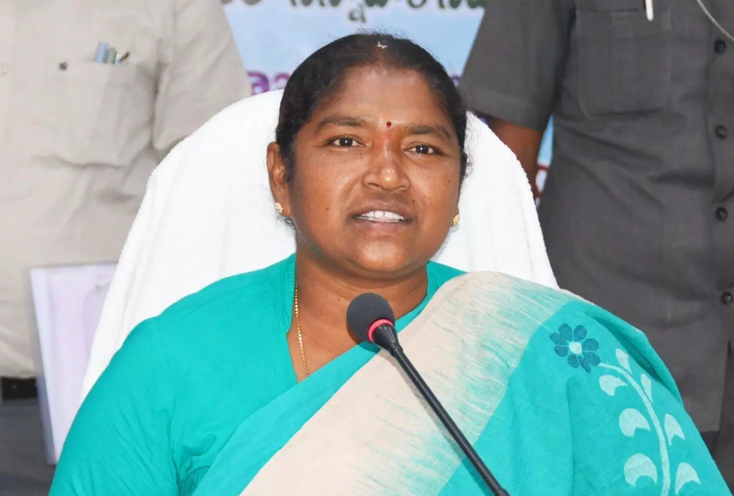 పంచాయతీ రాజ్ వ్యవస్థపై సీతక్క కీలక వ్యాఖ్యలు