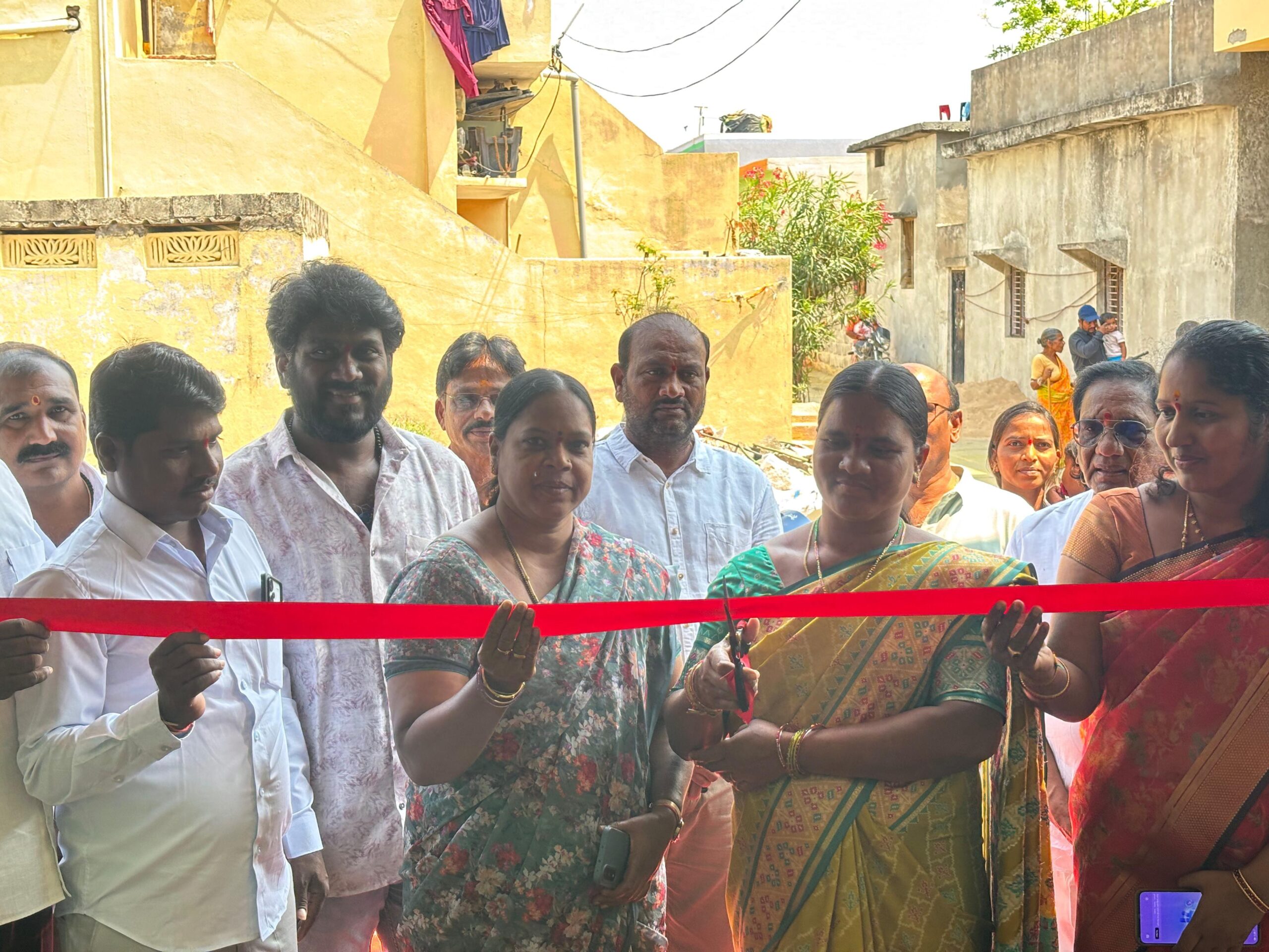 మోత్కూర్లో ఉచిత కుట్టుమిషన్ కేంద్రం ప్రారంభం