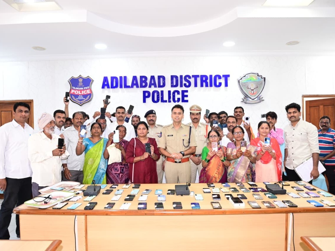 ‘పోగొట్టుకున్న మొబైల్ ఫోన్ అందజేత’