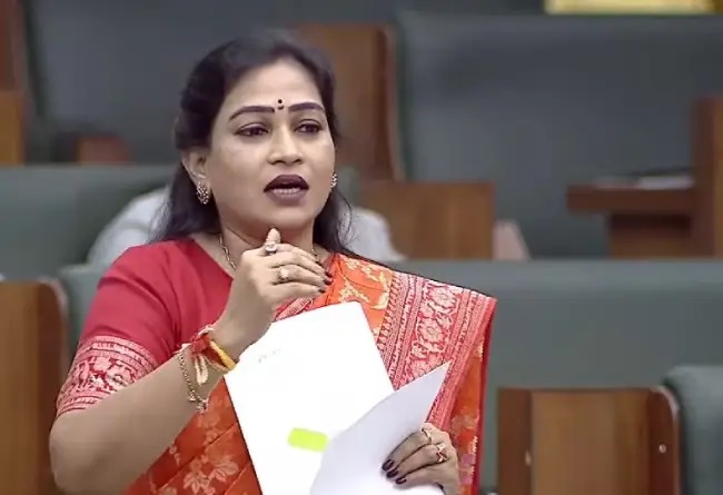 ‘రాజధాని విషయంలో మహిళల పోరాటం ప్రశంసనీయం’