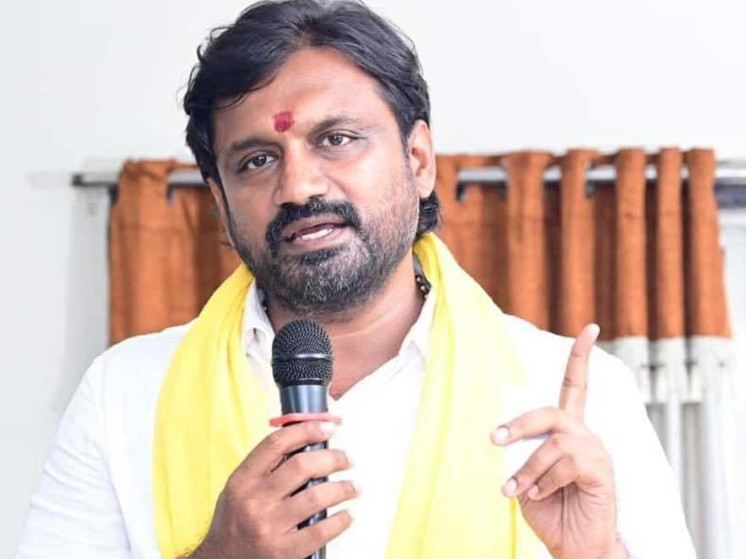 రాజమండ్రిలో టీడీపీ ఆవిర్భావ వేడుకలు