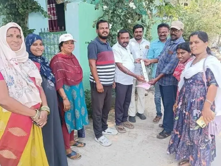 “ఆస్తి పన్ను చెల్లించడంలో పేదలు ముందంజ”