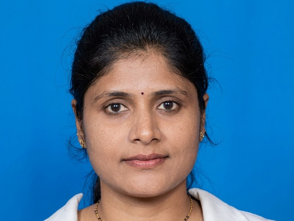 NEETలో 33వ ర్యాంక్ సాధించిన డా.శ్రీదేవి