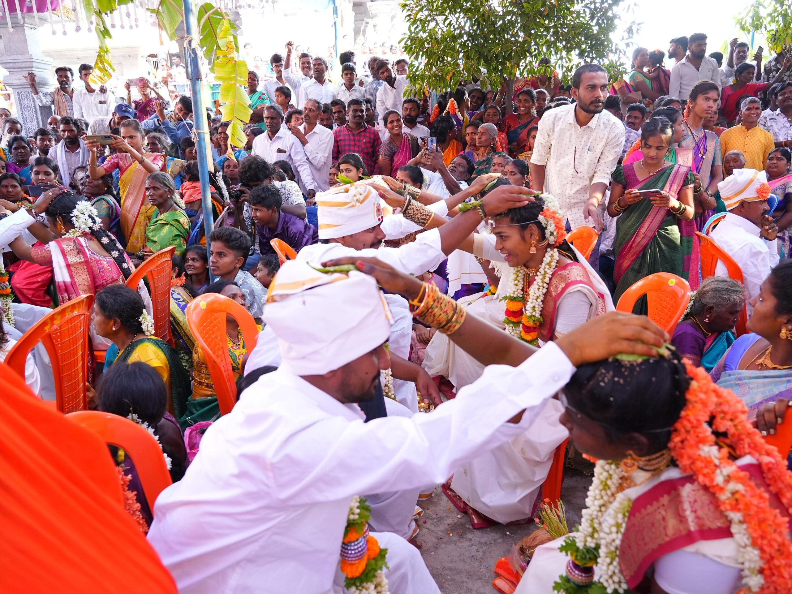 వైభవంగా సామూహిక వివాహాలు
