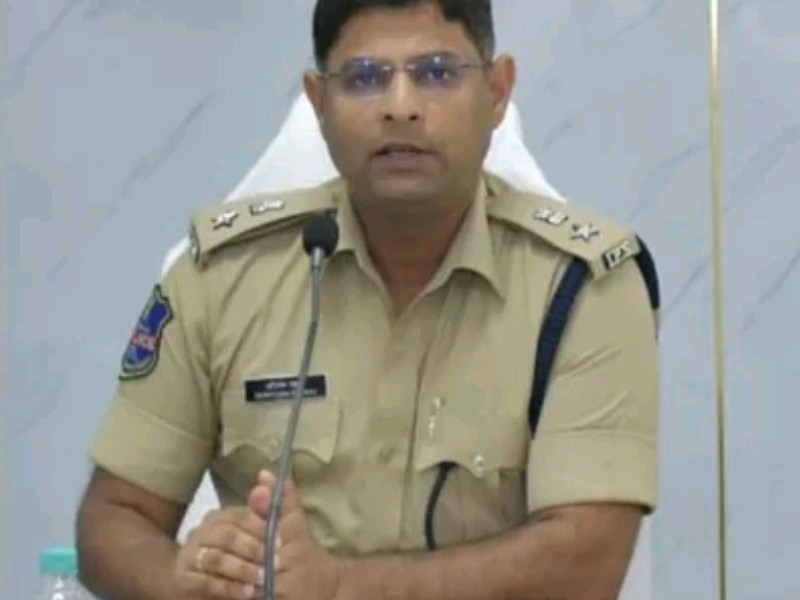 రోడ్డు ప్రమాదాలపై అవగాహన కార్యక్రమాలు