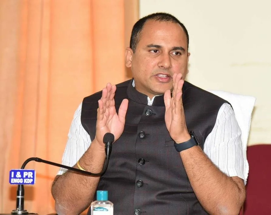 APCRDA కమిషనర్‌గా వి. విజయ రామరాజు 