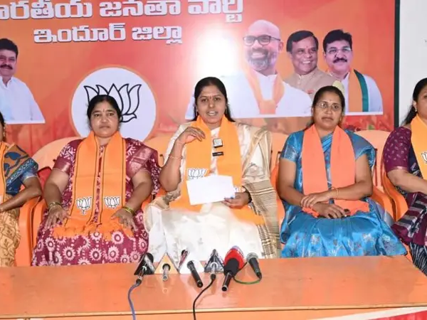 కవితపై బీజేపీ మహిళా ప్రజాప్రతినిధుల ఆగ్రహం