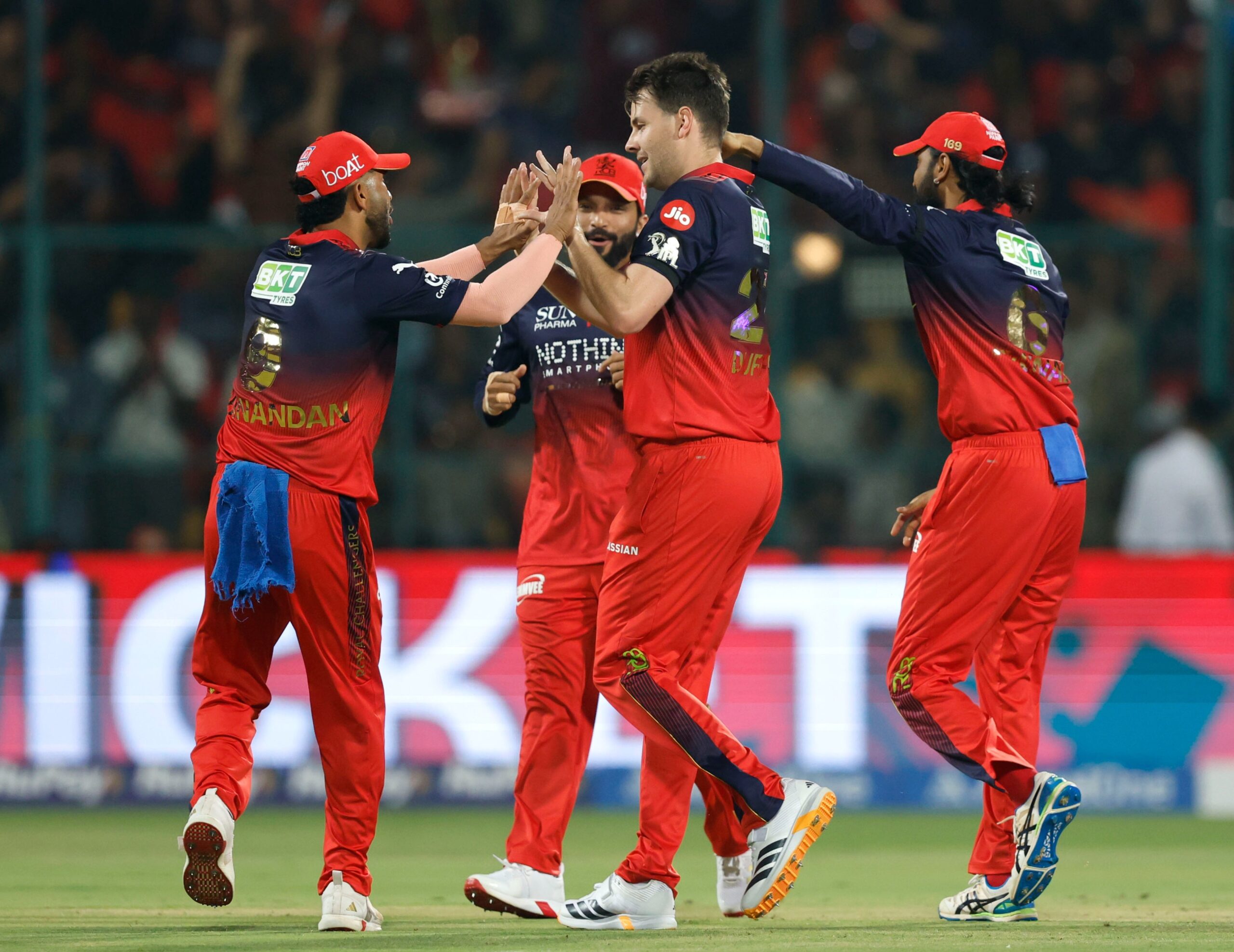 IPL 2026: SRHకు షాక్‌.. అభిషేక్, హెడ్ ఔట్‌