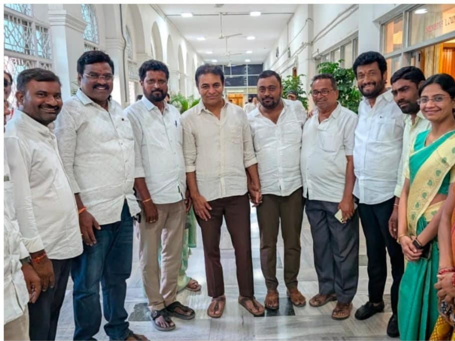 కేటీఆర్‌ను కలిసిన తాంసీ బీఆర్ఎస్ నాయకులు