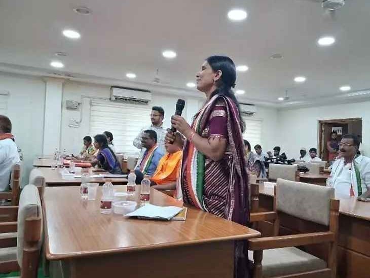 అభివృద్ధికి సహకరించాలి: కార్పొరేటర్