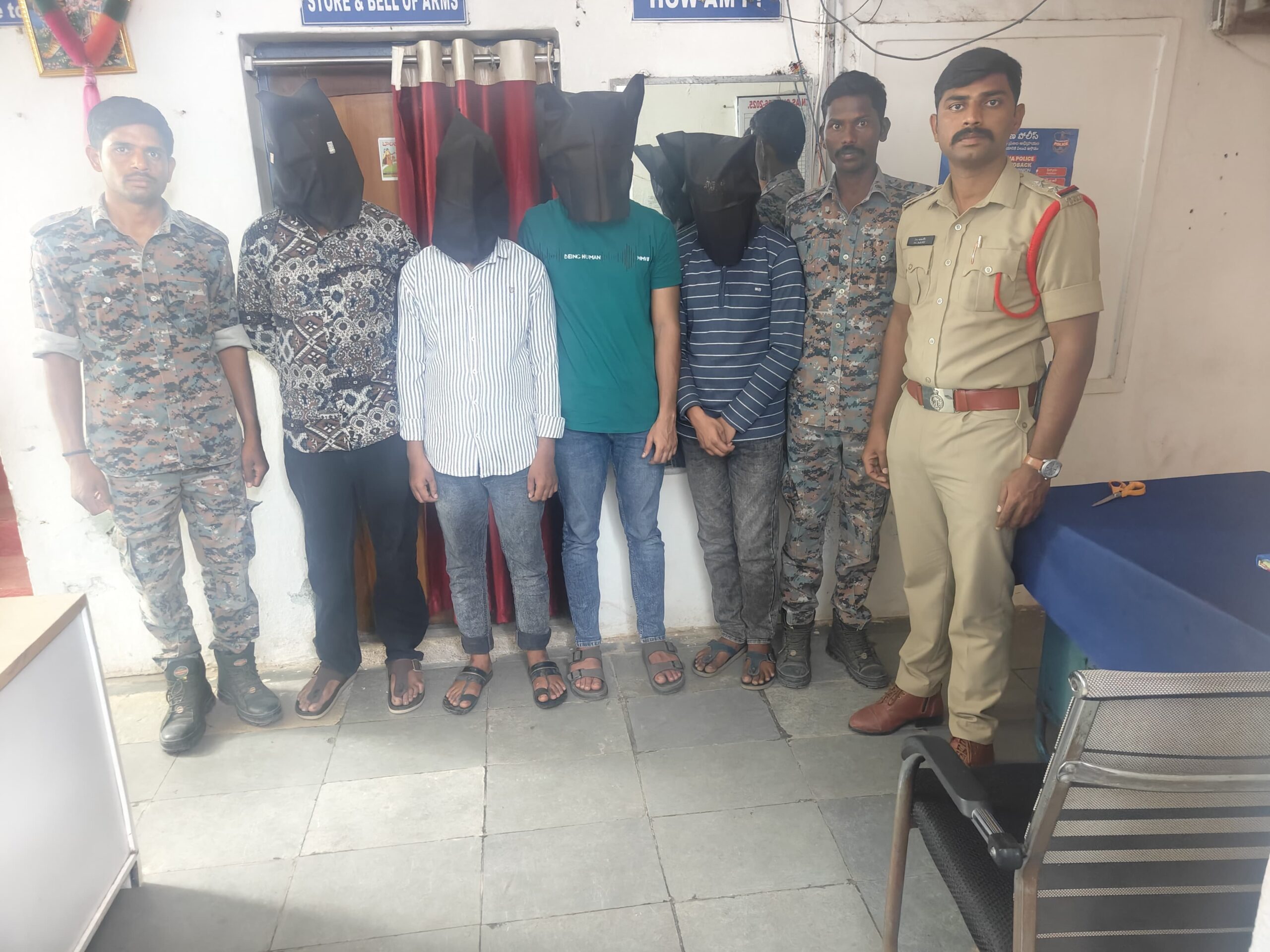 వైద్యుడిపై దాడి కేసులో నలుగురు అరెస్ట్