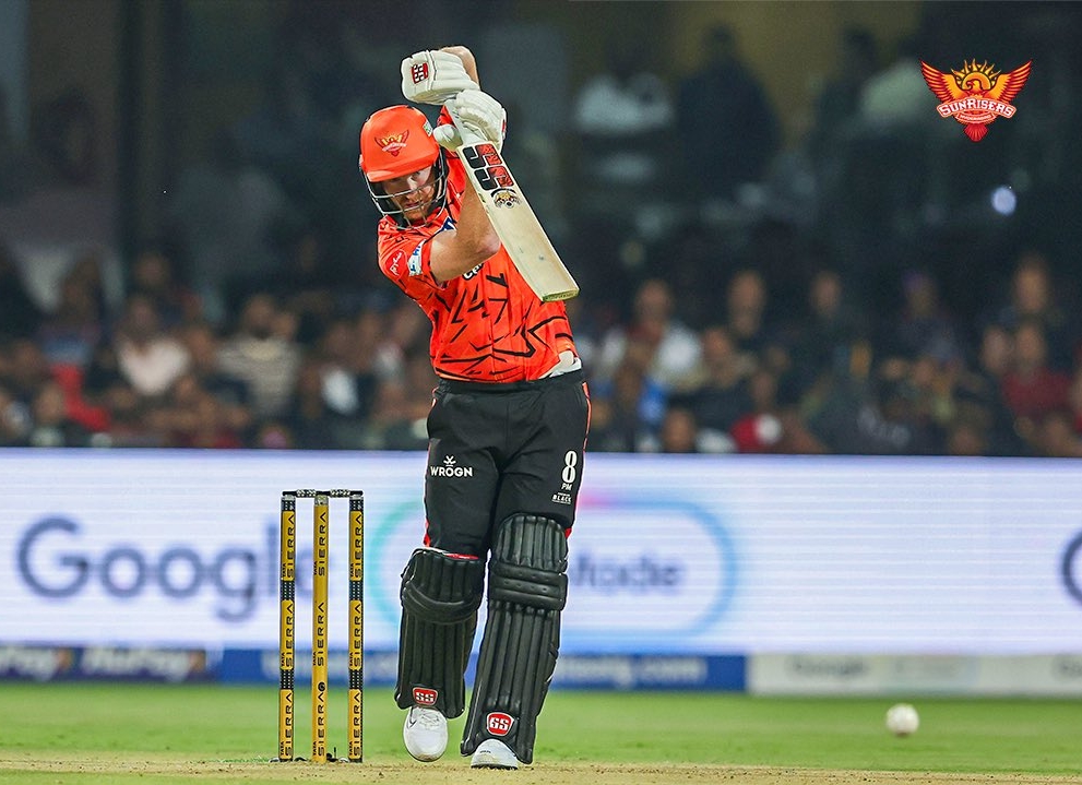 IPL 2026: ఒకే ఓవర్‌లో 21 రన్స్