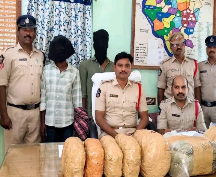 నరసన్నపేటలో భారీగా గంజాయి పట్టివేత