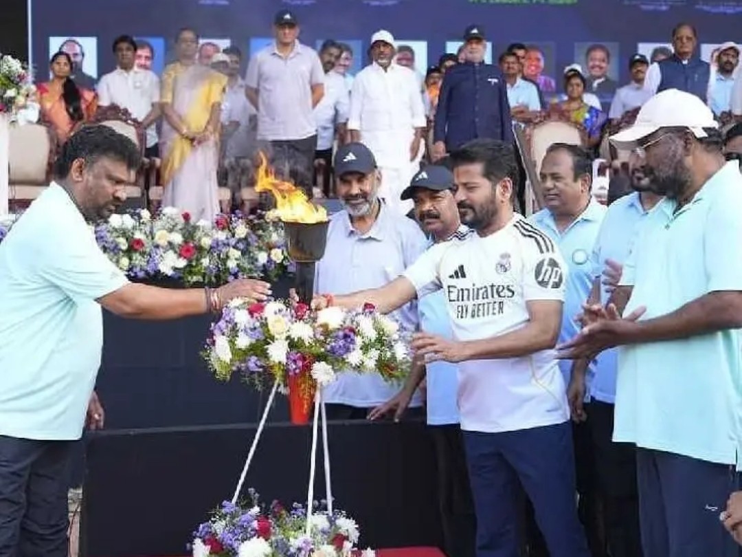 క్రీడా పోటీల్లో పాల్గొన్న ప్రభుత్వ విప్