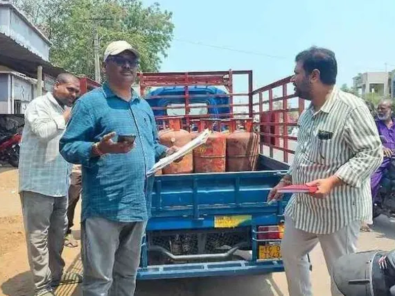 హోటళ్లలో తనిఖీలు.. 8 గ్యాస్ సిలిండర్లు సీజ్