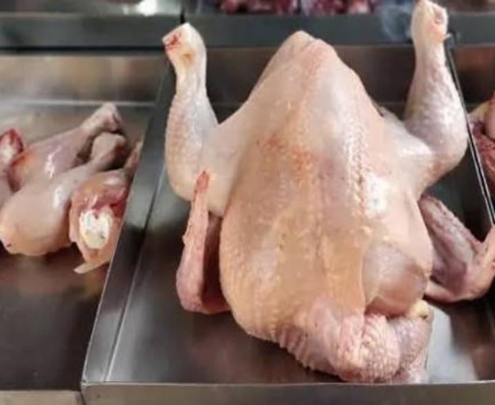 నేడు జిల్లాలో కేజీ చికెన్ ఎంతంటే..?