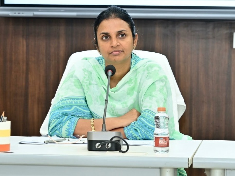 జీడీడీపీ పెంపుకు కలెక్టర్ ఆదేశాలు