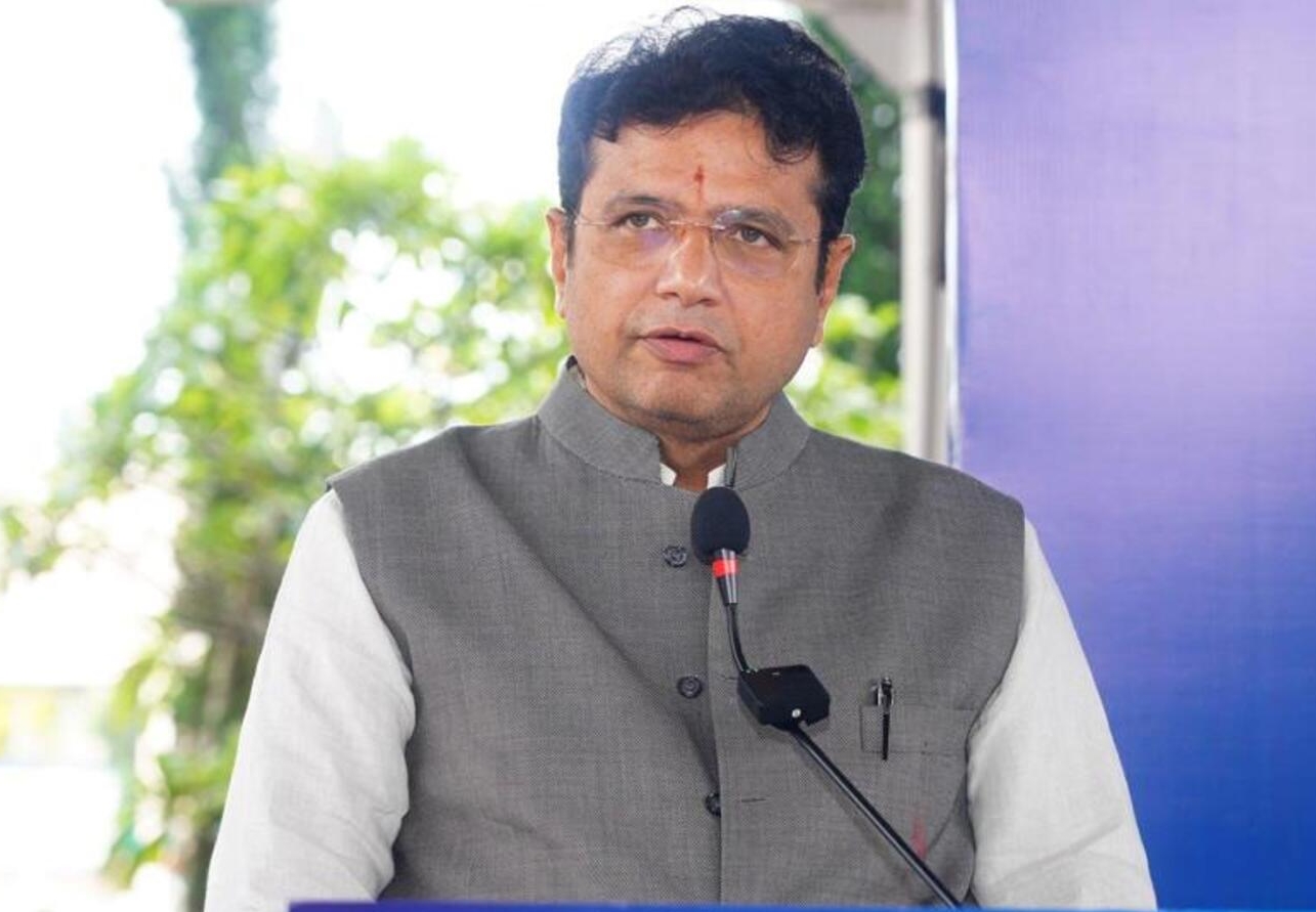 శారీరక దృఢత్వంతోనే మానసిక వికాసం సాధ్యం: మంత్రి