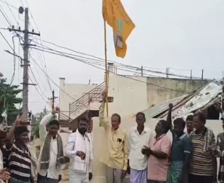 చినకుదమలో ఘనంగా టీడీపీ ఆవిర్భావ దినోత్సవం