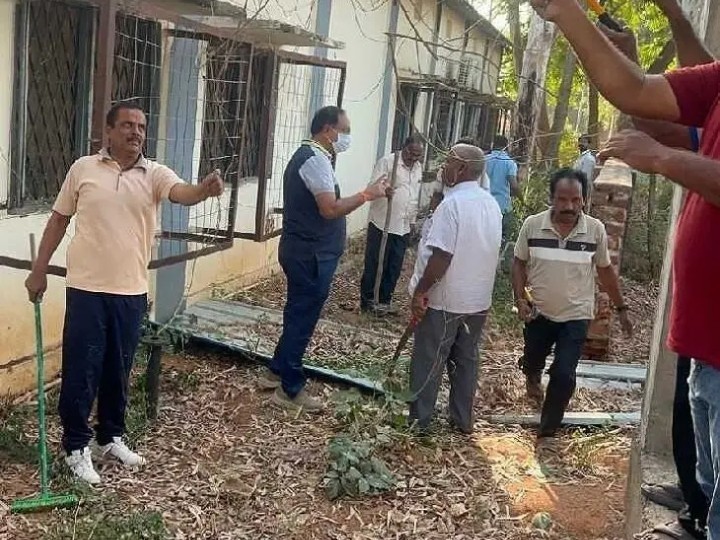 డివిజనల్ ఇంజనీర్ కార్యాలయం ఆవరణలో ‘స్వచ్ఛ ఆర్మూర్’