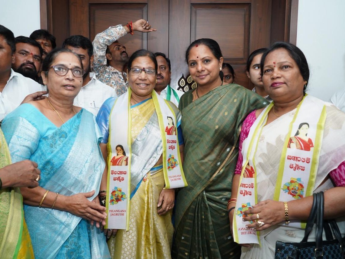 తెలంగాణ జాగృతిలోకి చేరిన బంజారా నేతలు