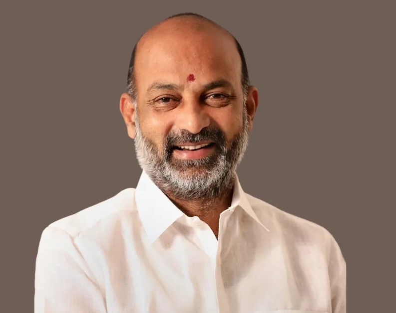 కేటీఆర్ అవినీతి జోలికి ఎందుకు పోవట్లేదు:  బండి సంజయ్