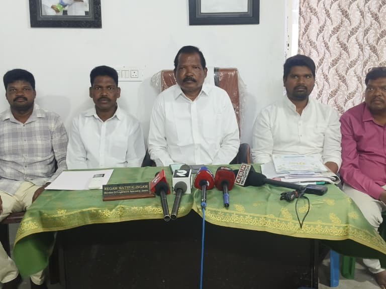 బెల్ట్ షాపుల పెంపుపై ఎమ్మెల్యే ధ్వజం