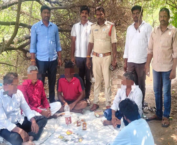 జూద స్థావరంపై పోలీసుల దాడి