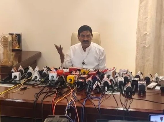 “రాజకీయాల నుంచి వైదొలుగుతా..”