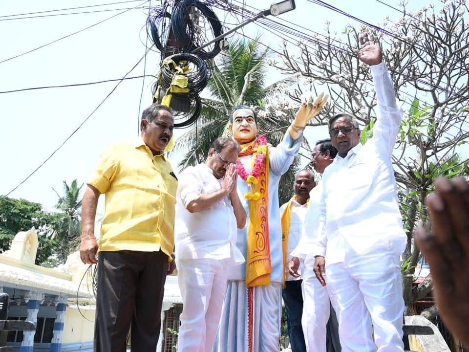 వేమూరులో టీడీపీ 44వ ఆవిర్భావ దినోత్సవం