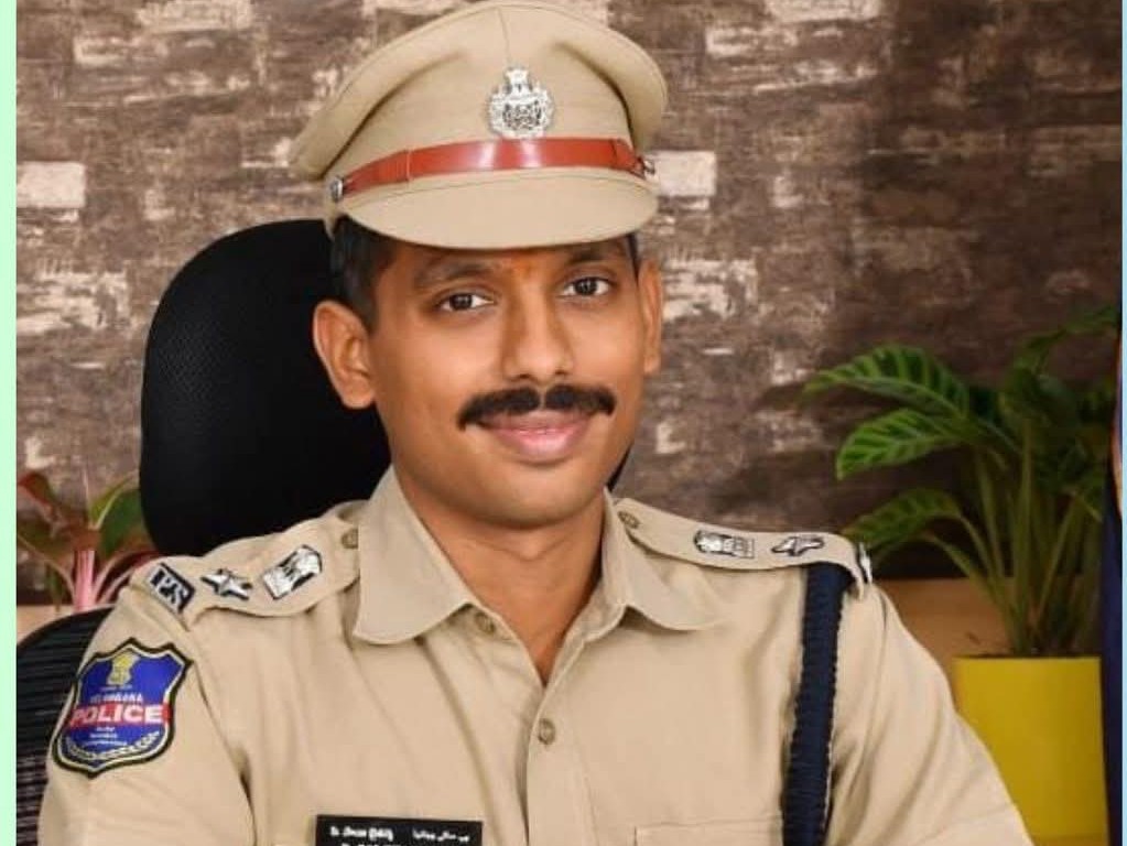 మాదకద్రవ్యాలకు యువత దూరంగా ఉండాలి: సీపీ