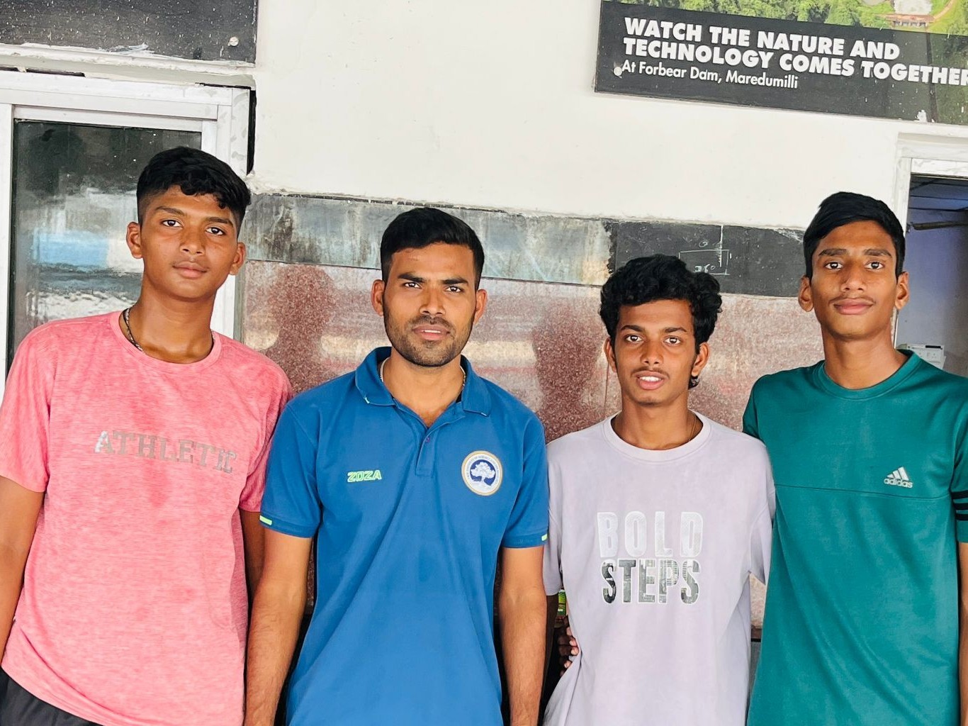 హాకీ పోటీలకు ముగ్గురు ఎంపిక