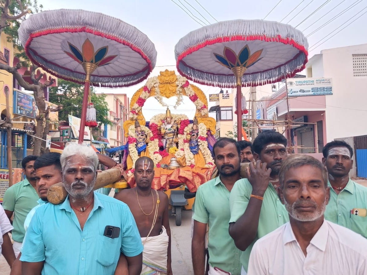 ఏకాదశి ఉత్సవాలు వైభవంగా