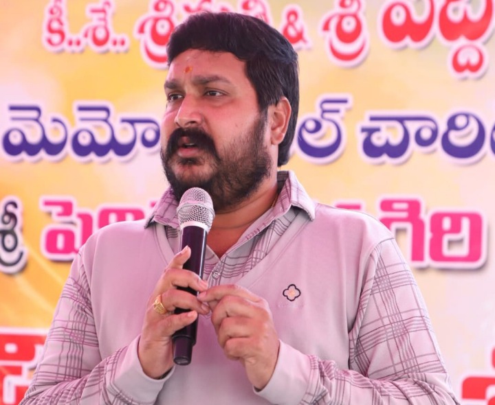 మంగపల్లెలో ఫ్రీ మెడికల్ క్యాంప్ విజయవంతం