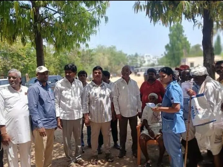 మండల కేంద్రంలో ఉచిత కంటి వైద్య శిబిరం