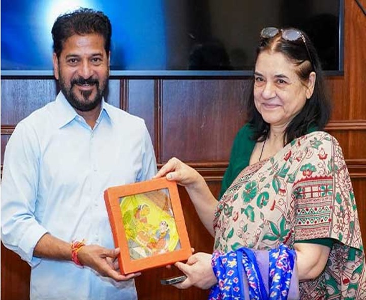 సీఎం రేవంత్​ రెడ్డితో మేనకాగాంధీ బృందం భేటీ