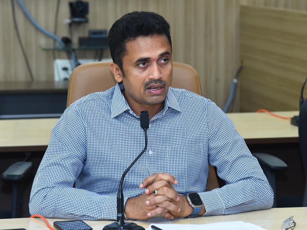 ‘పీ4’ వార్షికోత్సవాలపై కలెక్టర్ సమీక్ష