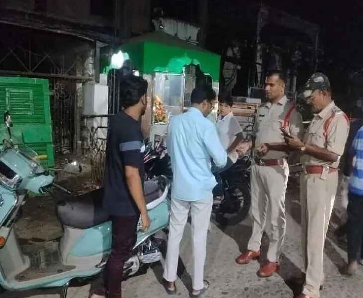 రోడ్డు ప్రమాదాల నివారణకు సహకరించాలి: SI