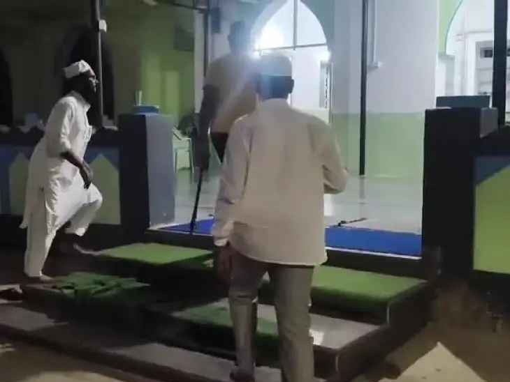 మదరసలో పాము కలకలం