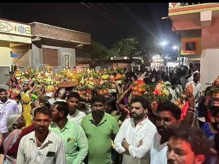 వైభవంగా పెద్దమ్మ తల్లి బోనాలు