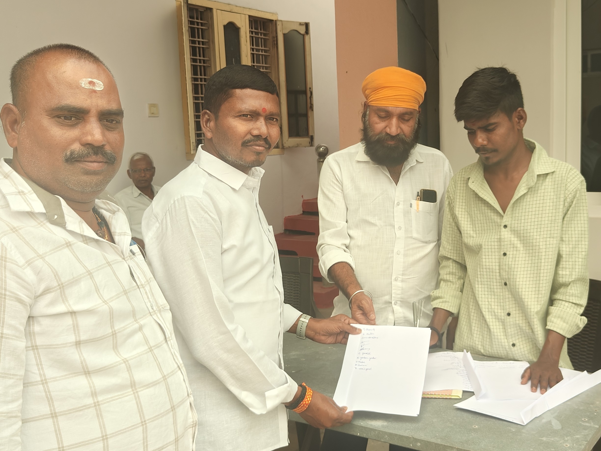 రామాయంపేట నియోజకవర్గ సాధనకై సంతకాల సేకరణ.