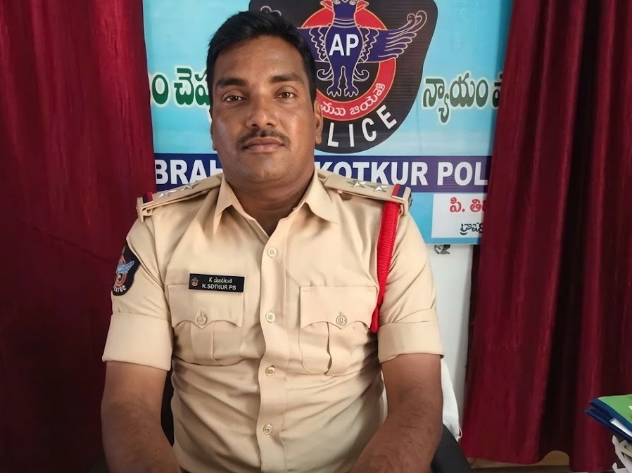 హైబీమ్ లైట్లపై ఎస్సై మణికంఠ హెచ్చరిక