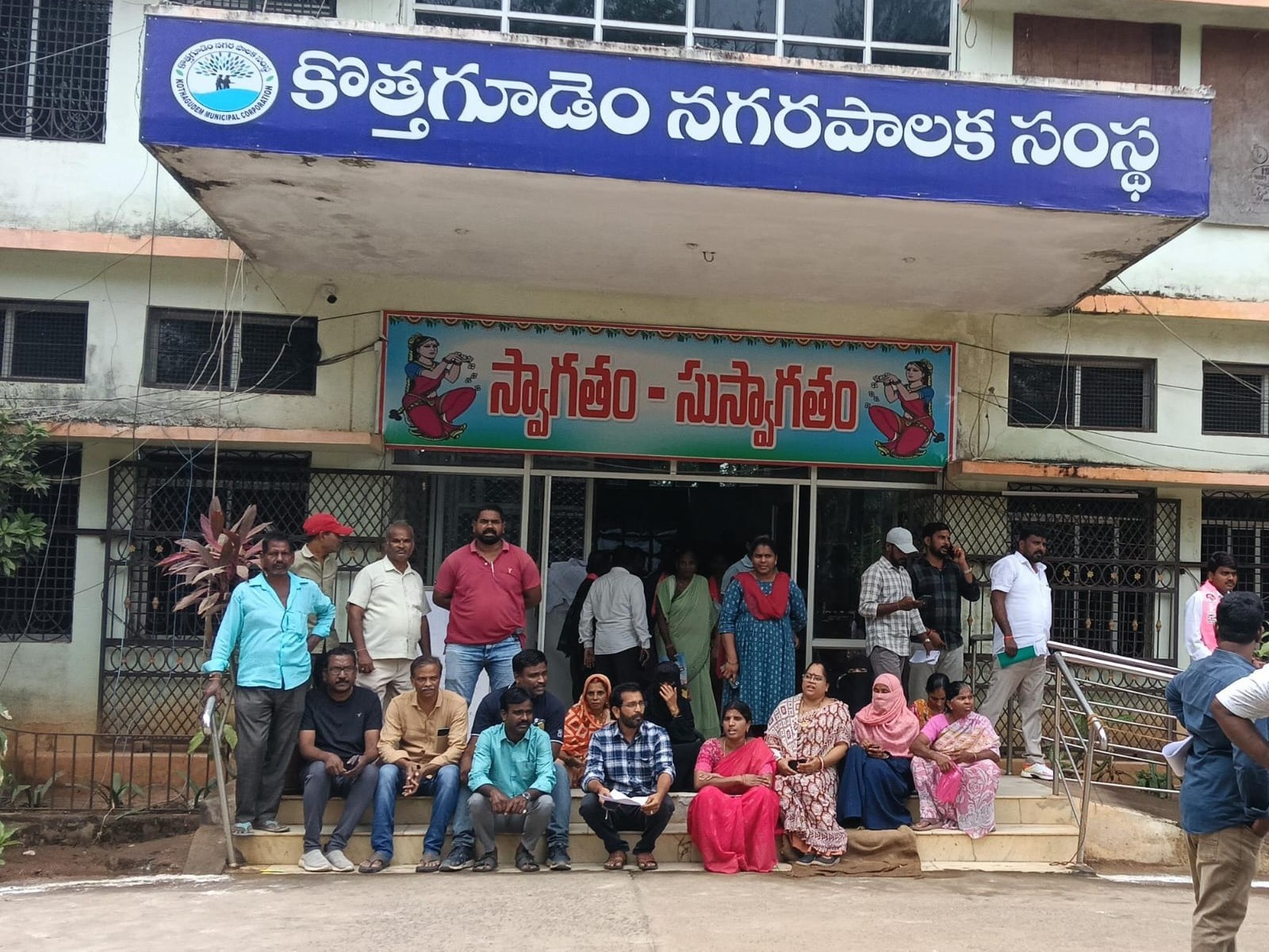 ‘వెన్నెల నగర్ సమస్యలను వెంటనే పరిష్కరించాలి’