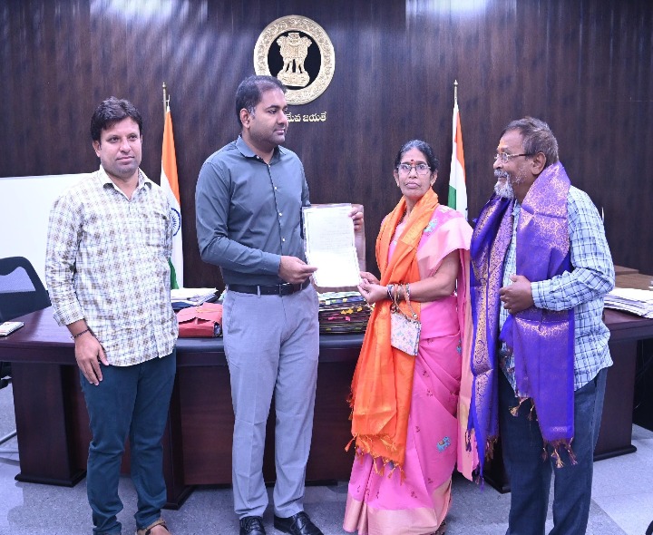 ‘డబుల్ బెడ్ రూమ్ అప్పగించిన దంపతులకు ప్రశంస’