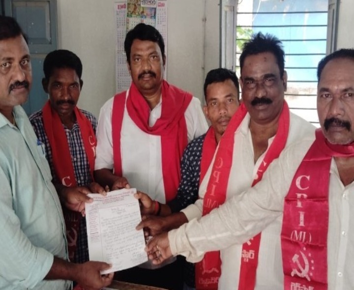 ‘ప్రభుత్వ భూముల ఆక్రమణలపై చర్యలు తీసుకోండి’