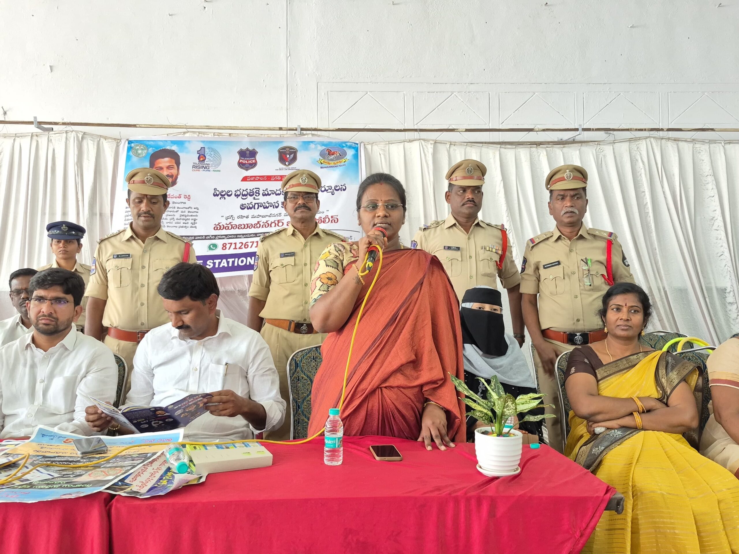 ‘మాదకద్రవ్యాల నుంచి యువతను కాపాడాలి’