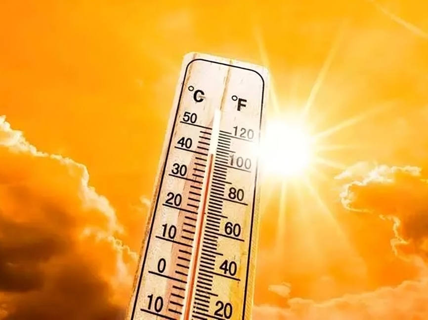భానుడి భగభగ.. 42°C దాటిన ఉష్ణోగ్రతలు