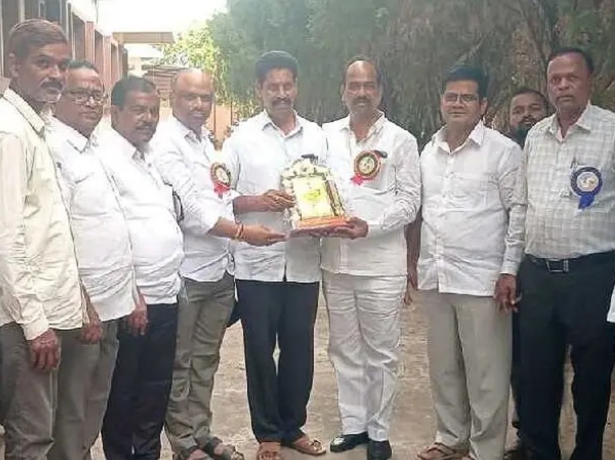 ఉపాధ్యాయుల బదిలీలు వెంటనే చేపట్టాలి: సదానందం